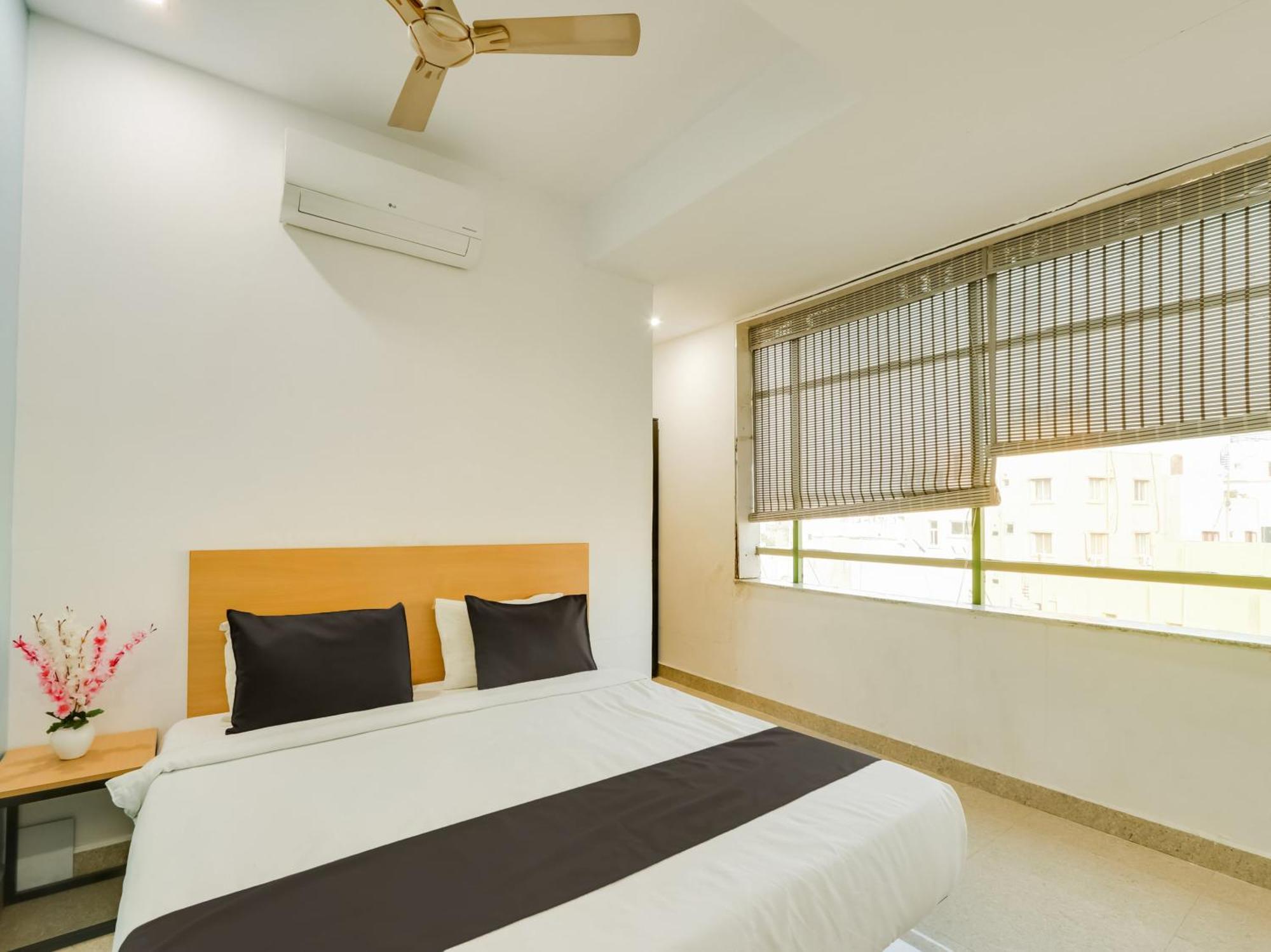 Super Townhouse Qualia Prime Hotel Near Nexus Mall Hyderabad Exterior photo