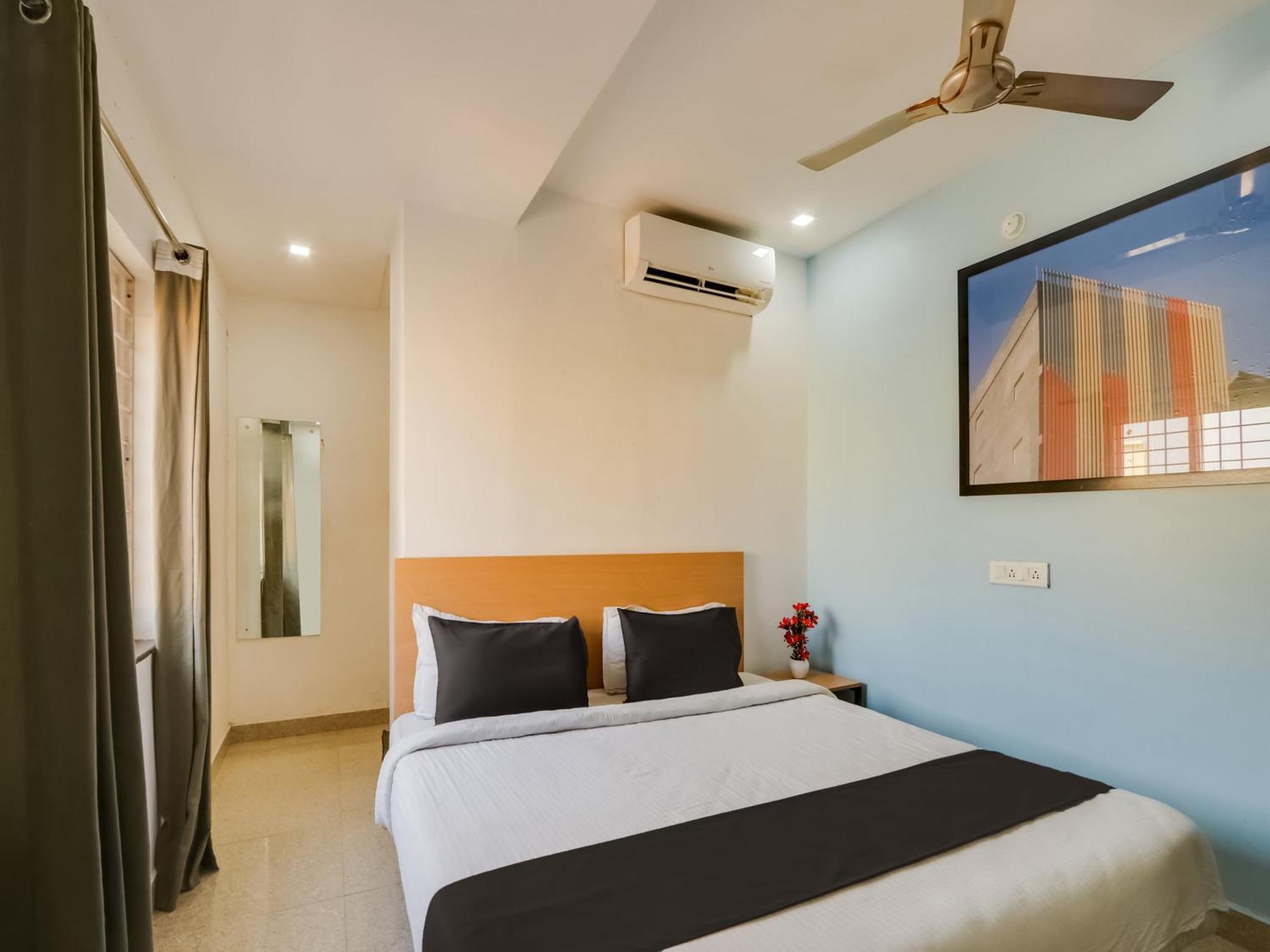Super Townhouse Qualia Prime Hotel Near Nexus Mall Hyderabad Exterior photo