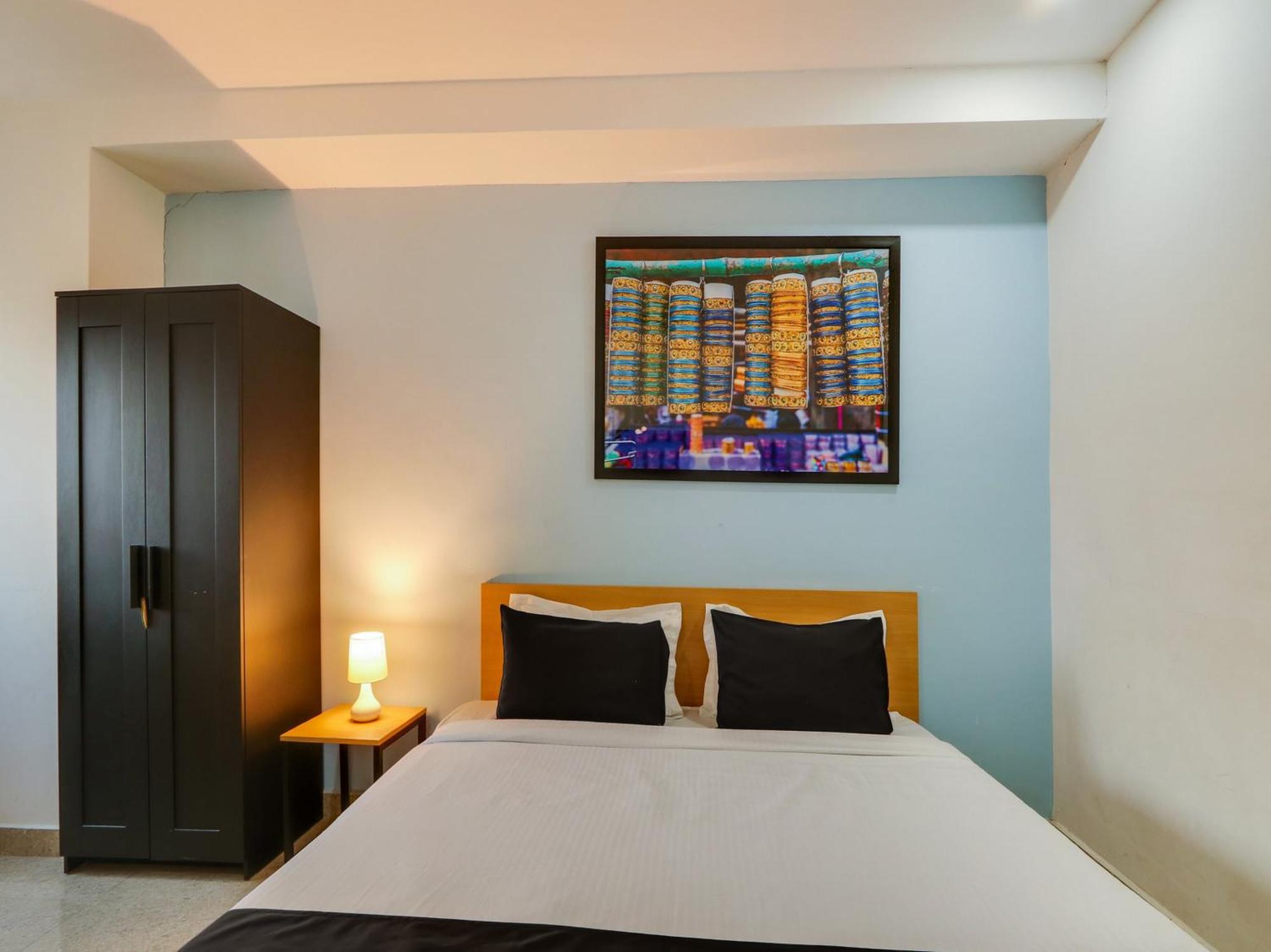 Super Townhouse Qualia Prime Hotel Near Nexus Mall Hyderabad Exterior photo